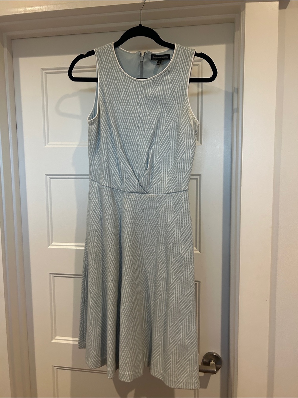 Banana Republic Light Blue & White Sleeveless Fit-and-Flare Dress